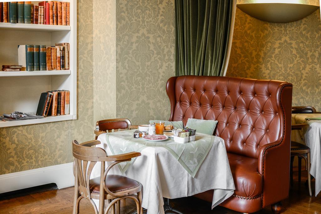Albergo Alla Posta Triëst Buitenkant foto